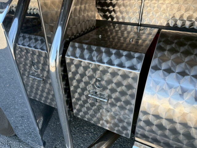 ブルーテックキャンター：造りボディ：アルミバン：ワイド超ロング：舟形バンパー：バスフェンダー