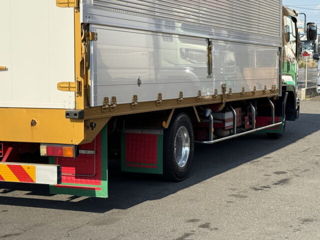 いすゞ：フォワード：6200ワイド：ウィング：木床：アルミホイール：240馬力：エアサス