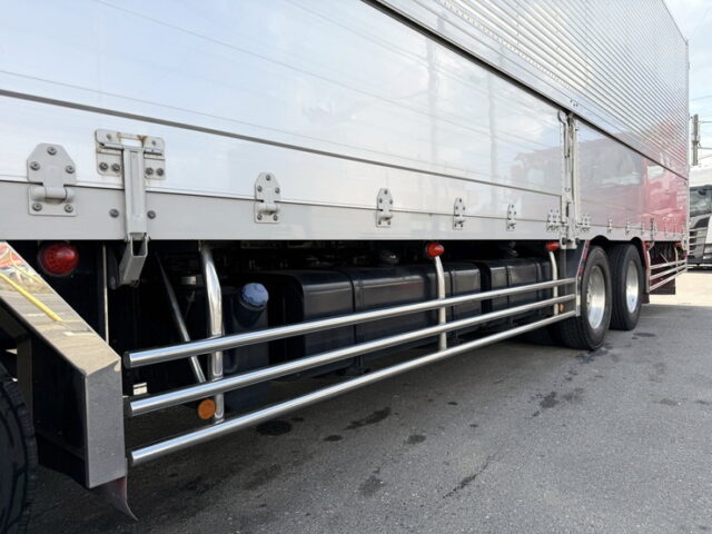 日野：17プロフィア：ハイルーフ：ウィング：メッキ多数：ステンレス多数：プロシフト