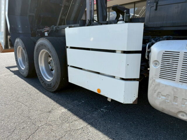 日野：プロフィア：ダンプ：5300×2350：アルミホイール：自重計：電動コボレーン：7速