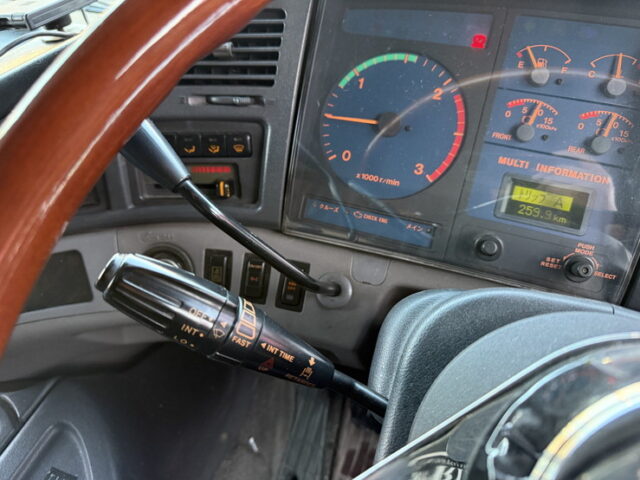 日野：テラヴィ：ハイルーフ：トレーラーヘッド：架装多数：ブタ鼻：後輪エアサス