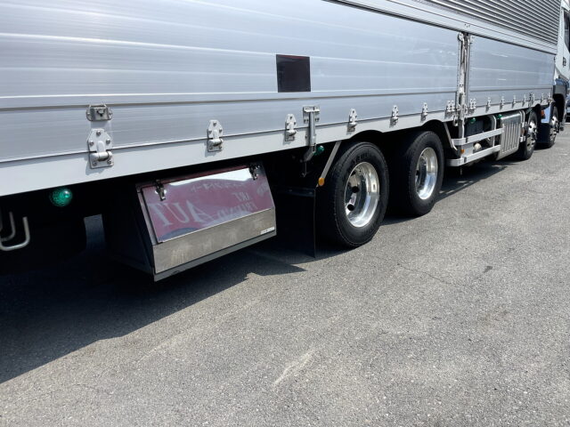 17スーパーグレート　ハイルーフ　ウィング　メッキ多数　アルミホイール　木床