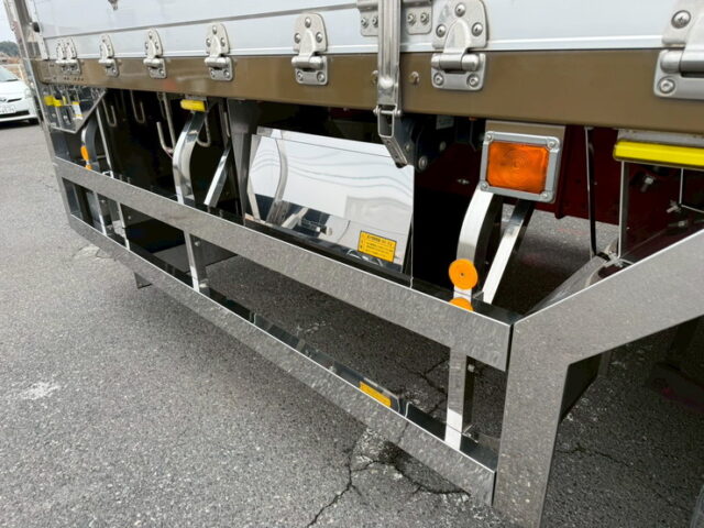 17スーパーグレート:ハイルーフ:ウィング:メッキ多数:前後門口ステンレス