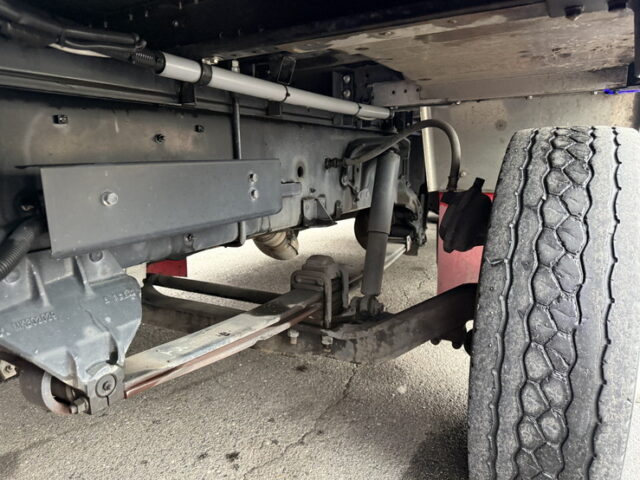 17スーパーグレート：ハイルーフ：ウィング：プレミアムライン：リア門口ステンレス