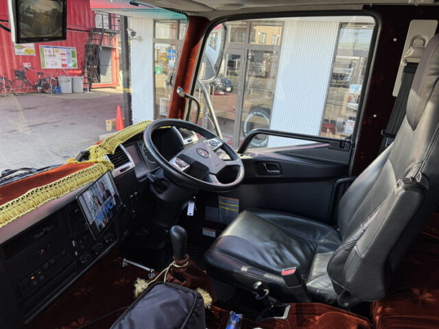 ファイター:増トン:クレーン:セミワイド:5Mボデー:架装多数:270馬力