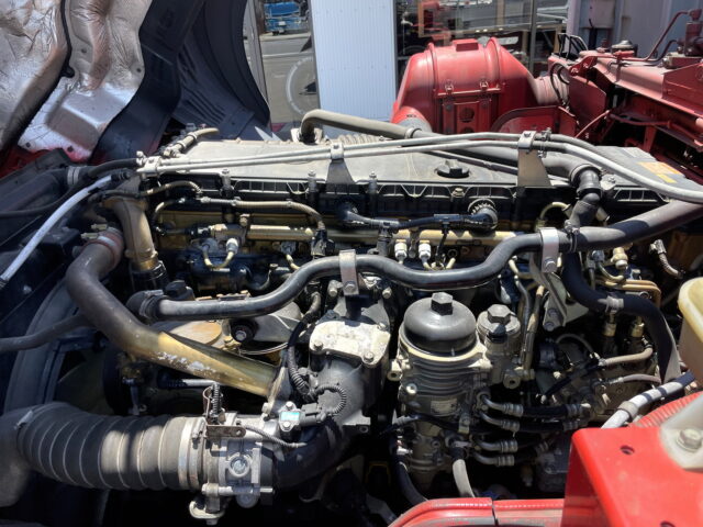 三菱ふそう　スーパーグレート　アルミウィング　７MT　リアエアサス　木床　380馬力