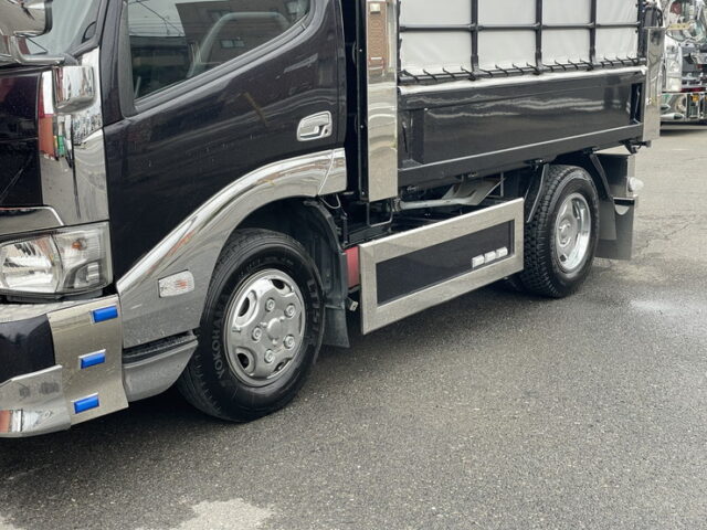 日野　デュトロ　標準幅　10尺　ダンプ　架装多数　エアー式バンパー昇降機　150馬力