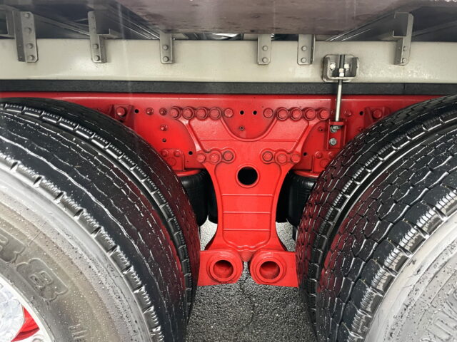 日野　17プロフィア　ハイルーフ　ウィング　造りボデー　1M10アオリ　内装生地張り