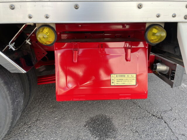 いすゞ　エルフ　アルミバン　5MT　サイドドア　ステンレスサイドバンパー　ステンレスリアバンパー　