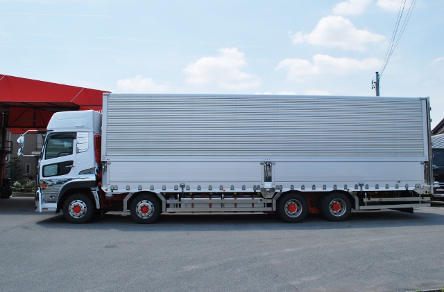 【312】ＵＤトラックスクオン　低床　アルミウイング　ハイルーフ　リヤエアサス