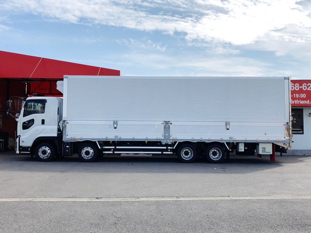 【503】いすゞ　ギガ　4軸低床　冷凍ウィング