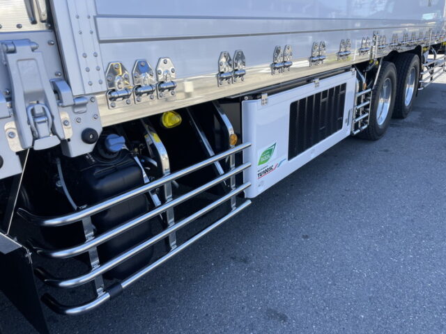 17スーパーグレート　ハイルーフ　冷凍ウィング　未登録未使用　造りボディ　格納ゲート付