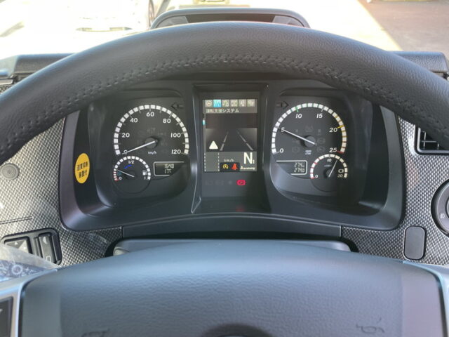 三菱ふそう　17スーパーグレート　トラクターヘッド　E尺　460馬力　リアエアサス　ハイルーフ　プレミアム