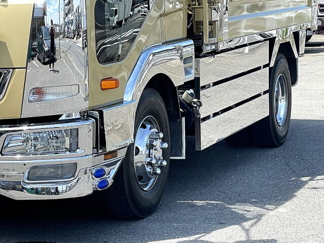 ふそう　ファイター　ダンプ　架装多数　メッキホイール　6発ターボ　240馬力