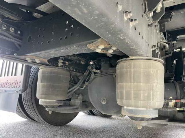 日野　17プロフィア　ハイルーフ　ウィング　リア門口ステンレス　アルミホイール