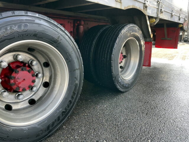 いすゞ：ギガ：冷凍ウィング：菱重製直結冷凍機：ジョロダーレール4列：アルミシマ床