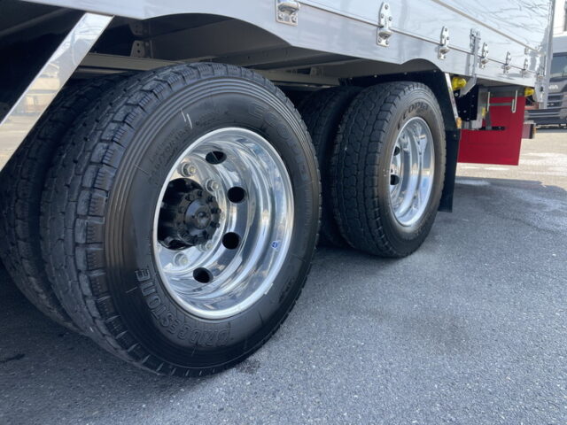 現行スーパーグレート：スーパーハイルーフ：ウィング：プレミアムライン：未使用