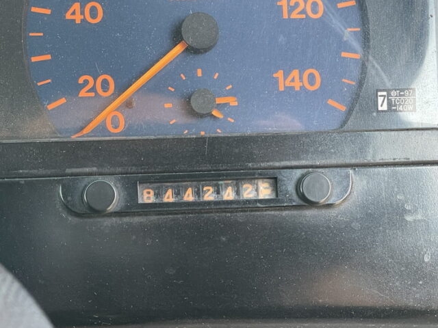 日野：テラヴィ：ハイルーフ：トレーラーヘッド：V8：ツインターボ：エアサス