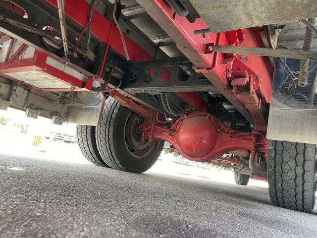 いすゞ：フォワード：デコトラ：キャンピング登録：箱内部屋仕様：マニ割り