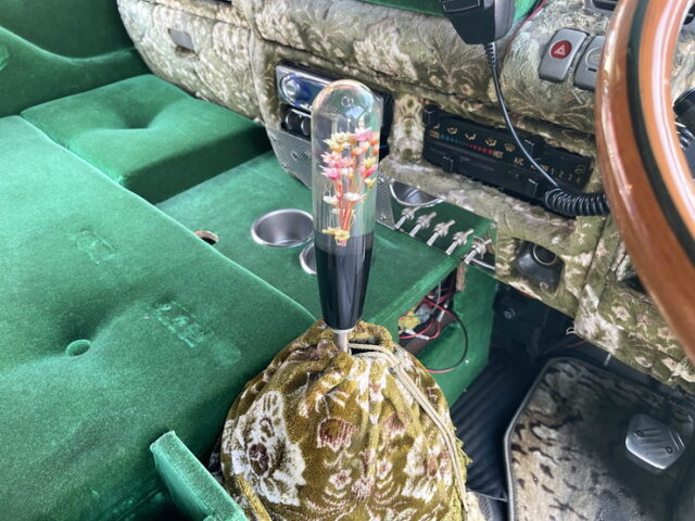 いすゞ：エルフ：造り平ボディ：内装生地張り：5MT：オバＱバンパー：フロントバイザー：架装多数