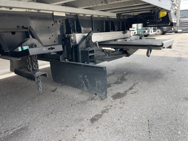 いすゞ：ギガ：ハイルーフ：ウィング：木床：格納パワーゲート：アルミホイール