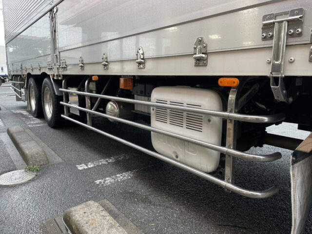 日野：17プロフィア：アルミウィング：ハイルーフ：7MT：リア門口ステンレス：アルミホイール：フロントバイザー ステンレス多数