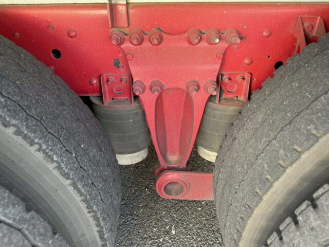 日野：プロフィア：冷凍バン：サブエンジン：アルミシマ床：架装多数：内装生地張り