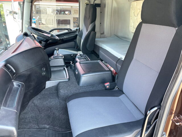 日野　プロフィア　冷凍ウィング　リア門口ステンレス　木床　プロシフト　380馬力