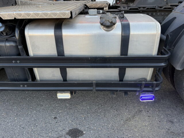 17スーパーグレート：ハイルーフ：トレーラーヘッド：アルミホイール：第5輪荷重11.500㎏