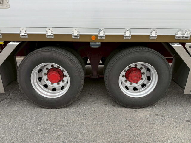 17スーパーグレート:ハイルーフ:ウィング:メッキ多数:前後門口ステンレス