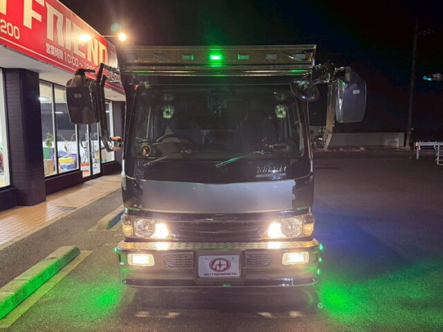 タイタンダッシュ：平ボデー：架装多数：標準幅：アオリステンレス張り：マニ割り