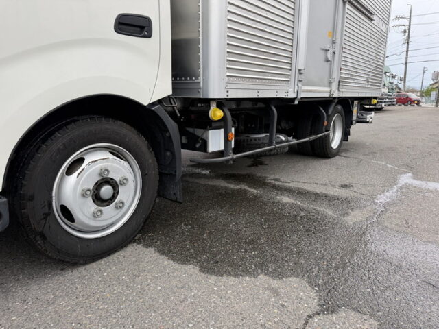 日野：デュトロ：バン：ワイドロング：格納ゲート：左スライドドア：AT車：準中型免許