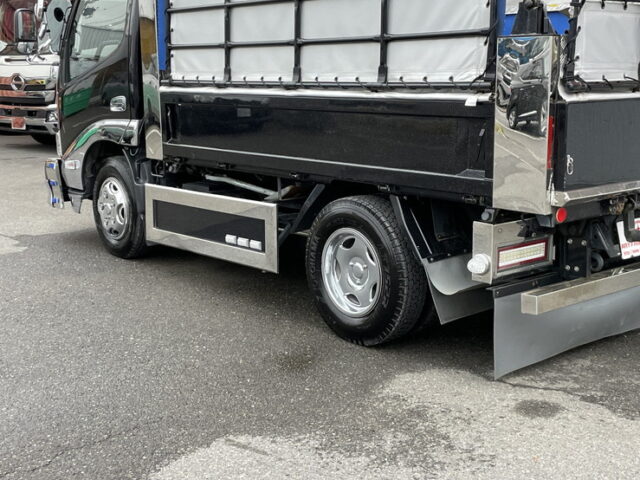 日野　デュトロ　標準幅　10尺　ダンプ　架装多数　エアー式バンパー昇降機　150馬力