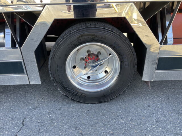 三菱ふそう　ファイター　冷凍バン　コルゲート　ジョロダー4列キーストン　エアサス