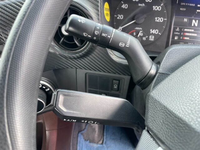 日野：17プロフィア：ハイルーフ：トレーラーヘッド：アルミホイール：ブタ鼻