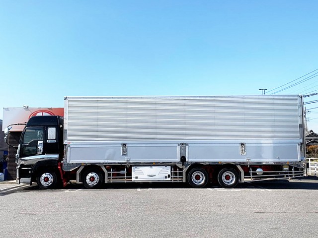 【582】いすゞ　ギガ　冷凍ウィング　総輪エアサス　サブエンジン　ジョロダー4列