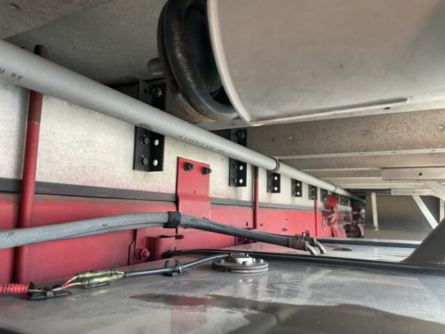 日野　プロフィア　1Mアオリ　ウィング　エアサス　ボディ取り可能