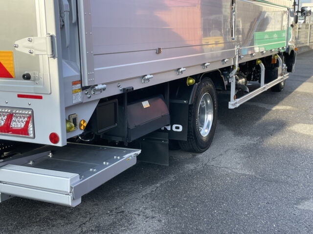 日野　17レンジャー　ウィング　6200ワイド　後輪エアサス　格納ゲート付　240馬力