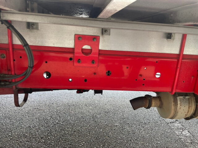 日野　レンジャープロ　冷凍ウィング　ステンレスサイドバンパー　メッキパーツ多数