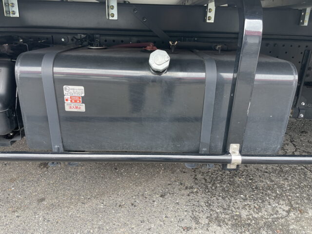 いすゞ　エルフ　アルミバン　低走行　ワイド　跳上ゲート　150馬力