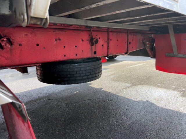 いすゞ：ギガ：冷凍ウィング：菱重製直結冷凍機：ジョロダーレール4列：アルミシマ床