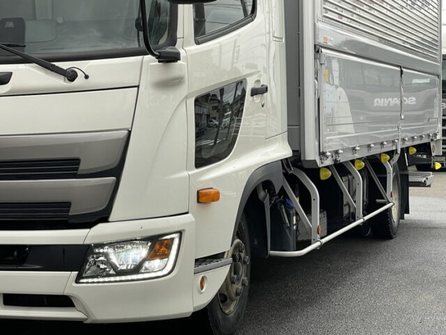 日野　17レンジャー　ハイルーフ　6200ワイド　エアサス　格納ゲート　低走行