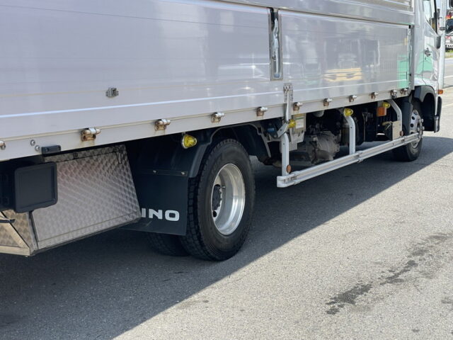 日野：17レンジャー：6200ワイド：エアサス：木床：アルミホイール：240馬力