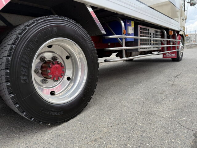 日野：レンジャープロ：ハイルーフ：冷凍バン：左観音扉：キーストン床：エアサス