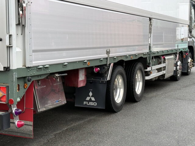 17スーパーグレート：ハイルーフ：ウィング：プレミアムラインエグゼクティブ：寝台メッキ