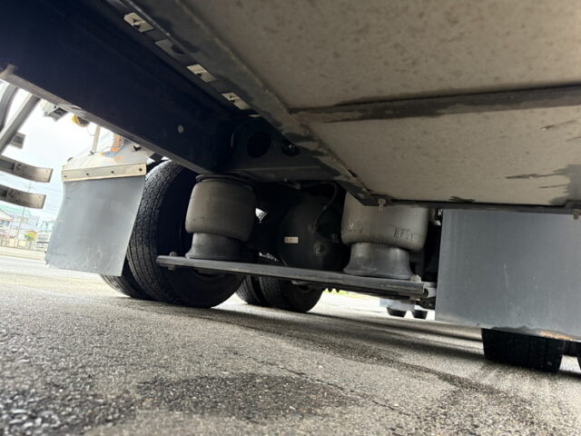 17スーパーグレート：ハイルーフ：メッキ多数：アルミホイール：リア門口ステンレス