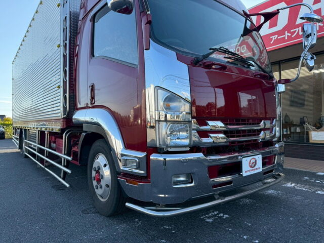 いすゞ：フォワード：ハイルーフ：冷凍バン：7100標準幅：架装多数：格納ゲート：エアサス