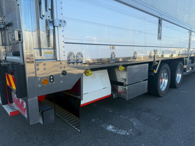 17スーパーグレート:ハイルーフ:ウィング:メッキ多数:造りボディ:アルミホイール