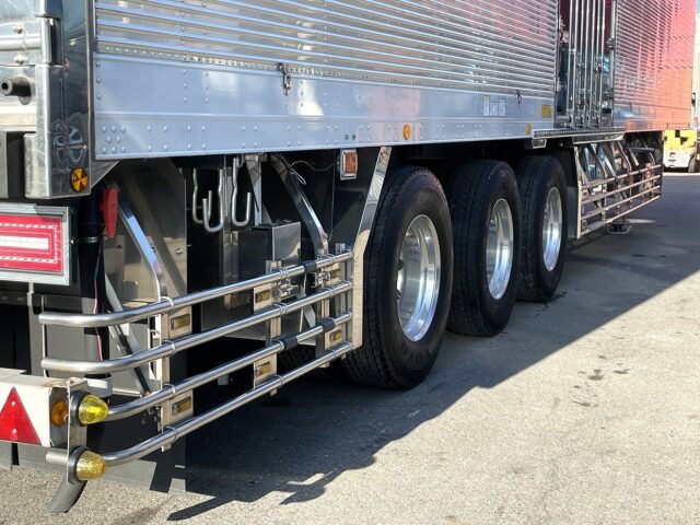 フルハーフ　トレーラー冷凍バン　サーモキング　プレジデント　３軸　リフトアクスル(中残し)