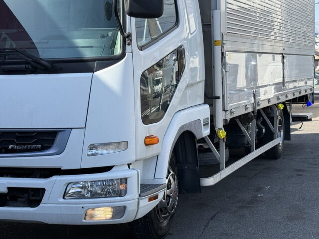 ファイター:ウィング:6200ワイド:後輪エアサス:格納ゲート:240馬力